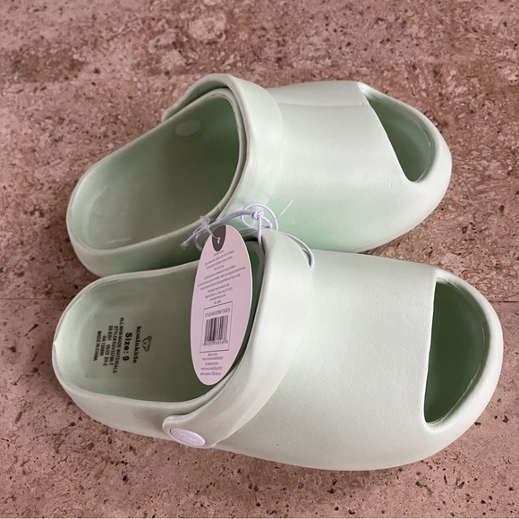 🐱 2 /$15 Mix & Match NWT Koala Toddler Kids EVA Cloud Slide Sandals Mint Green - Picture 4 of 7